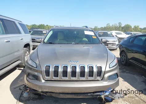 2017 Jeep Cherokee Latitude Fwd из США, поврежденный, VIN 1C4PJLCS4HW613807